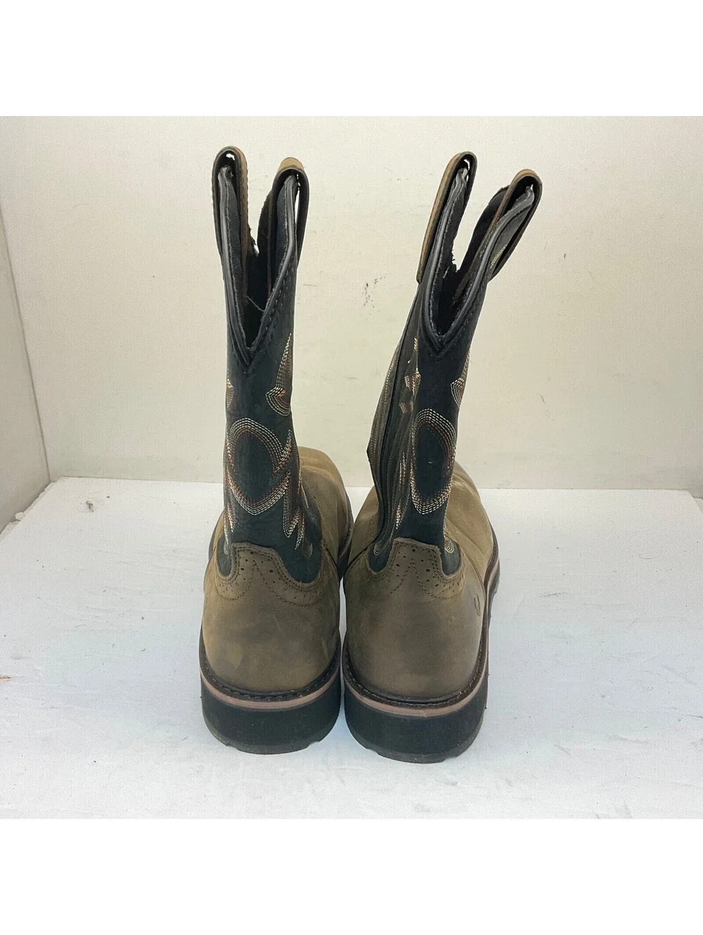 Wolverine used boots good